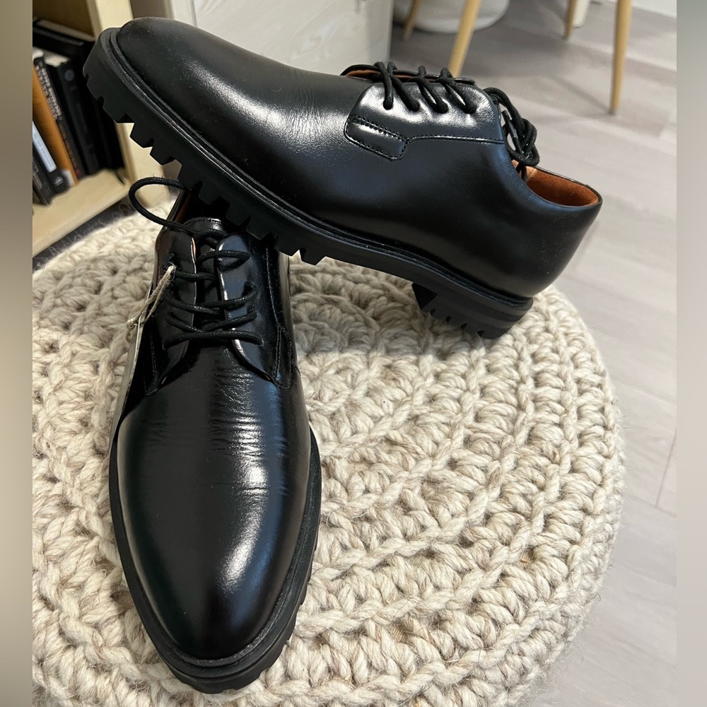 Pointed Toe Leather Loafers
